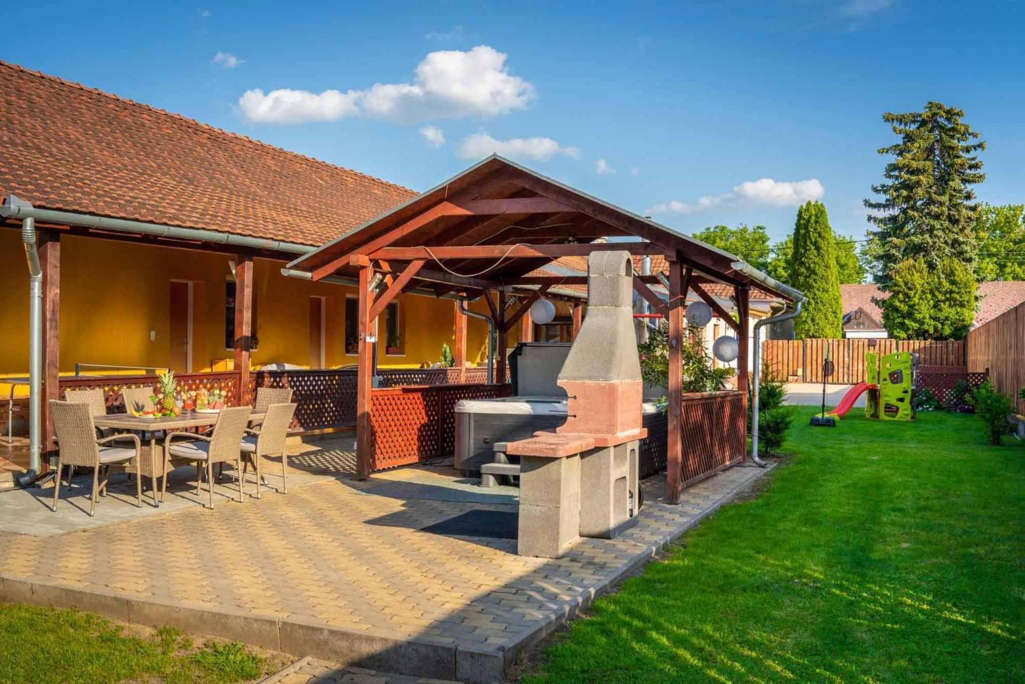 Fiesta Balaton Villa Balatonszarszo Buitenkant foto